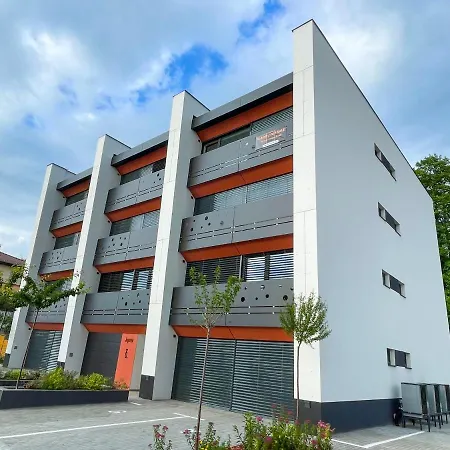 Aqua Apartment *