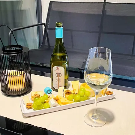 Aqua Apartment *