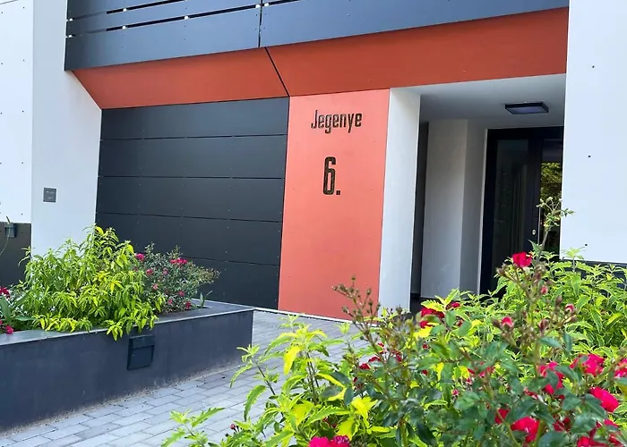 Aqua زلاكاروس